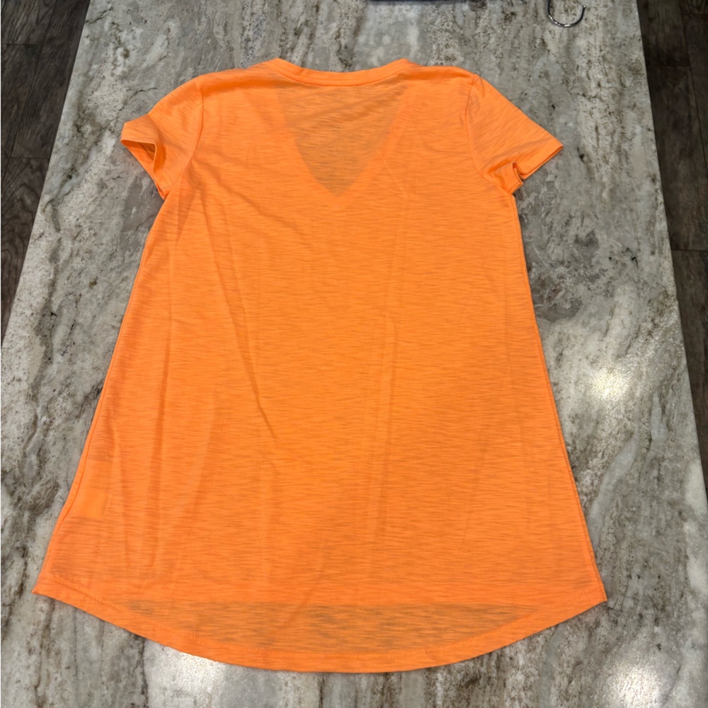 Lilly Pulitzer orange v-neck shirt size XXS - Picture 7 of 7